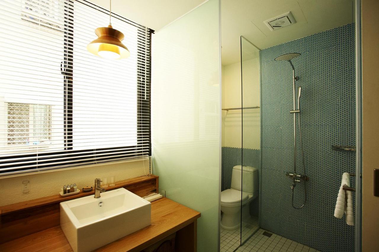 Your Fun Apartment Tainan Exteriör bild